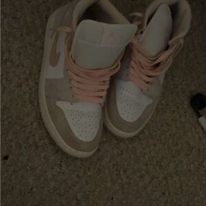 DAMO brand - game worn while hopping border